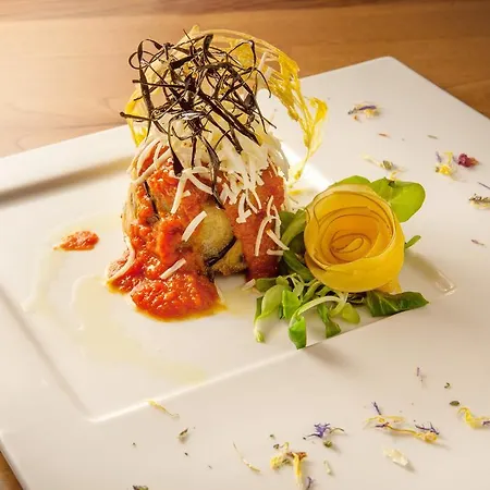 酒店 Dimora Storica Maccarunera 4*