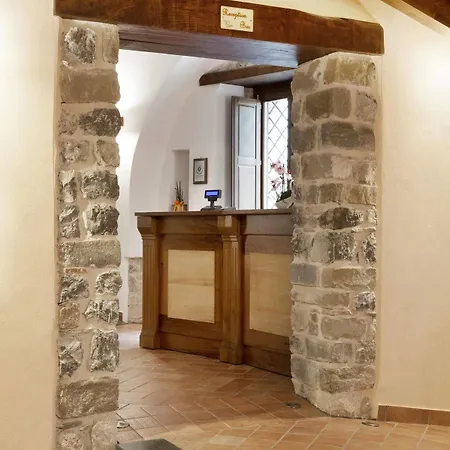 Hotel Dimora Storica Hotel Maccarunera 4*